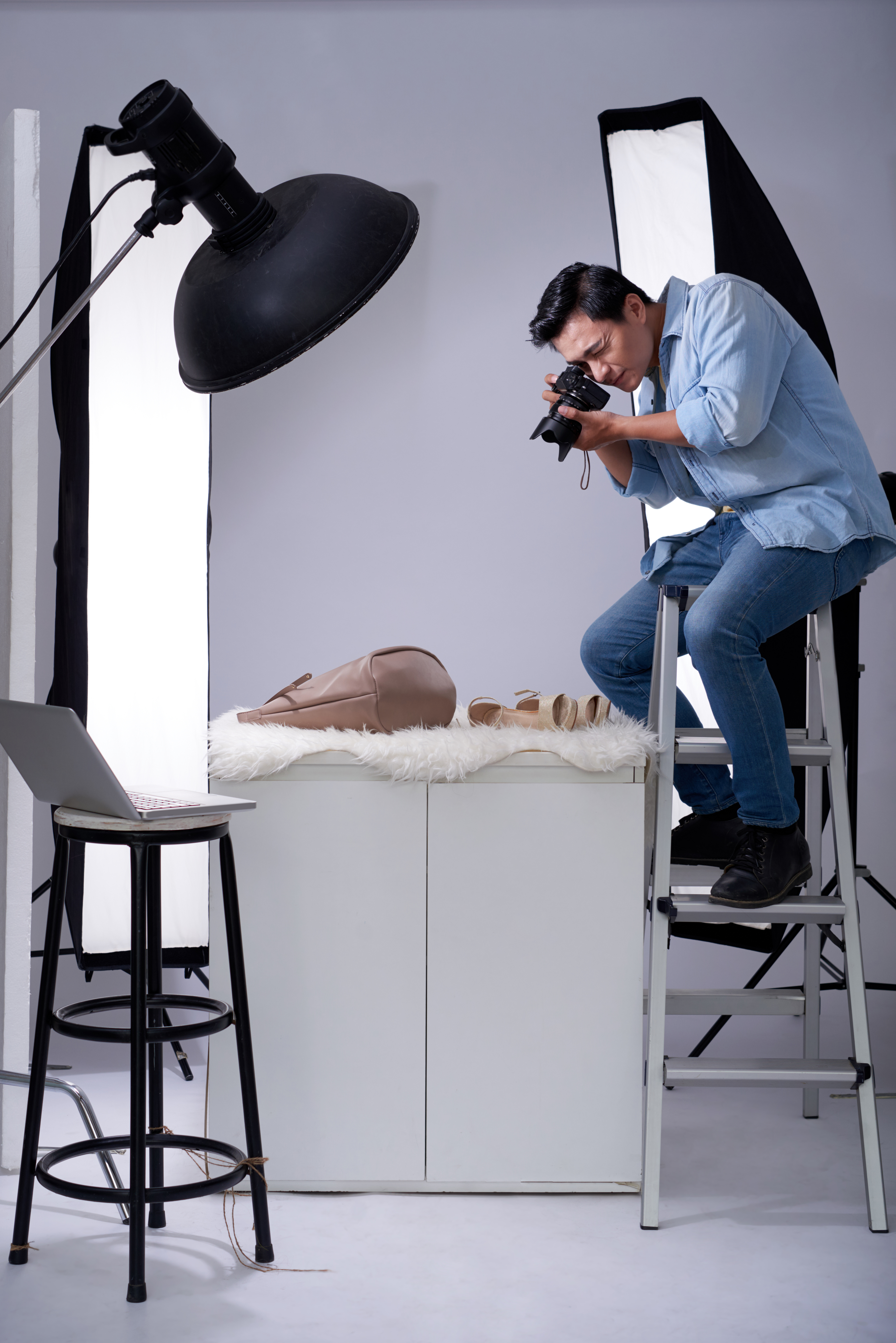 Professional product photography studio with infinity curve and lighting setup in Mumbai